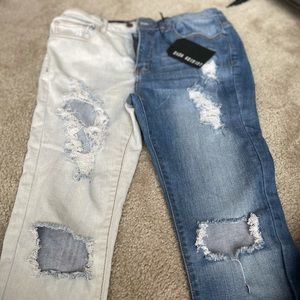 FashionNova distressed denim - Brand New Size 9
